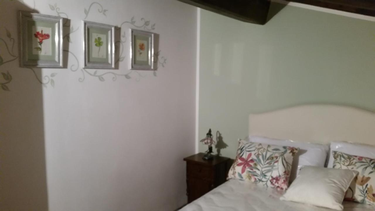 קמאיורה Il Nido Nel Borgo Casa Vacanze מראה חיצוני תמונה